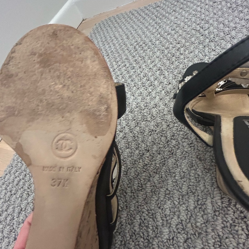 AUTHENTIC Chanel Black Sandals with Silver Flowers, Size 37.5 - Picture 7 of 7